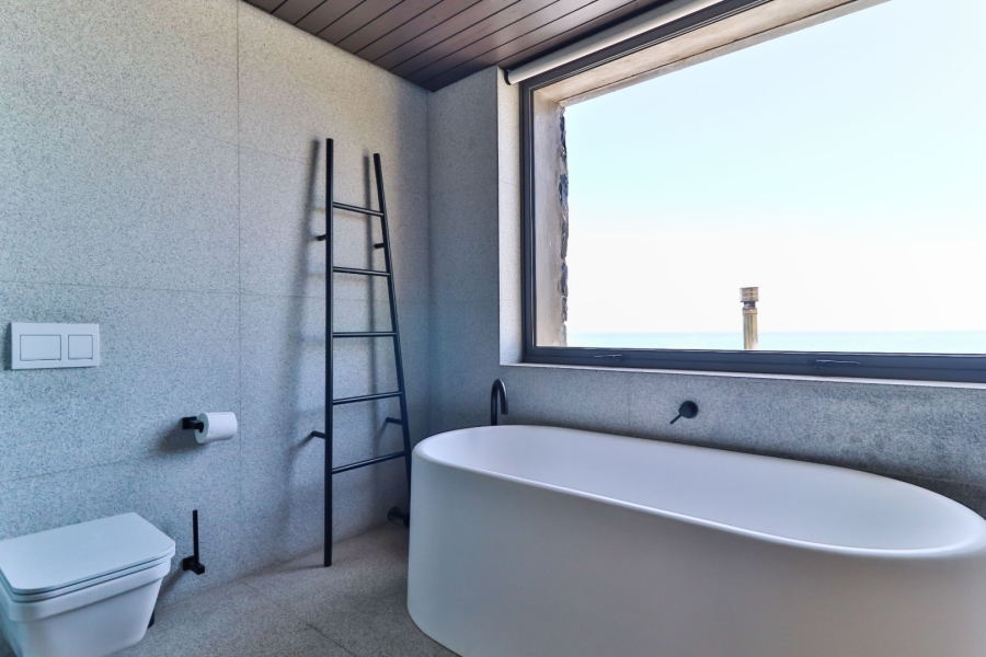 3 Bedroom Property for Sale in Bakoven Western Cape